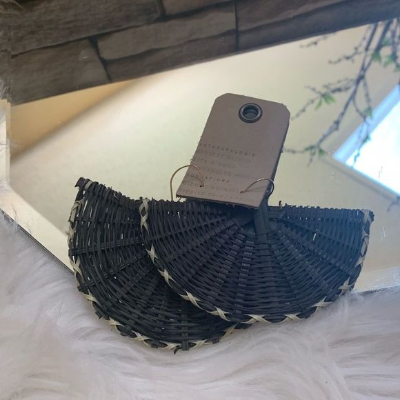 ANTHROPOLOGIE Sunbathing Wicker Drop Earrings - Picture 7 of 8